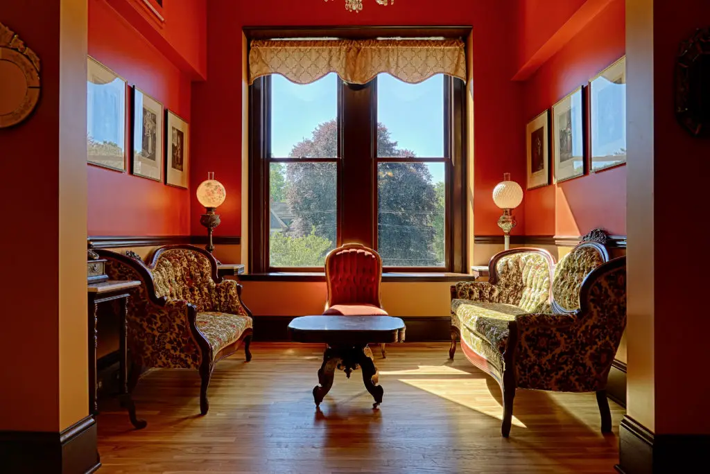 steele mansion restored