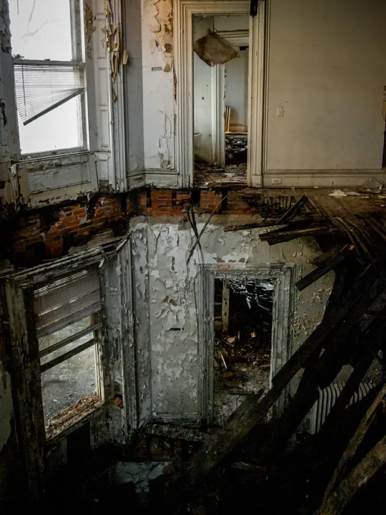 steele mansion abandoned