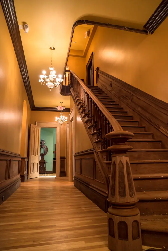 steele mansion restored