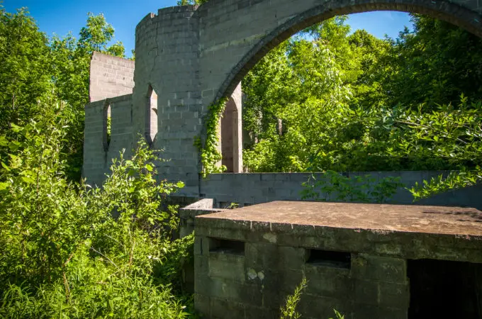 Faymore Castle – The Castle of a Doctor and Drug Lord