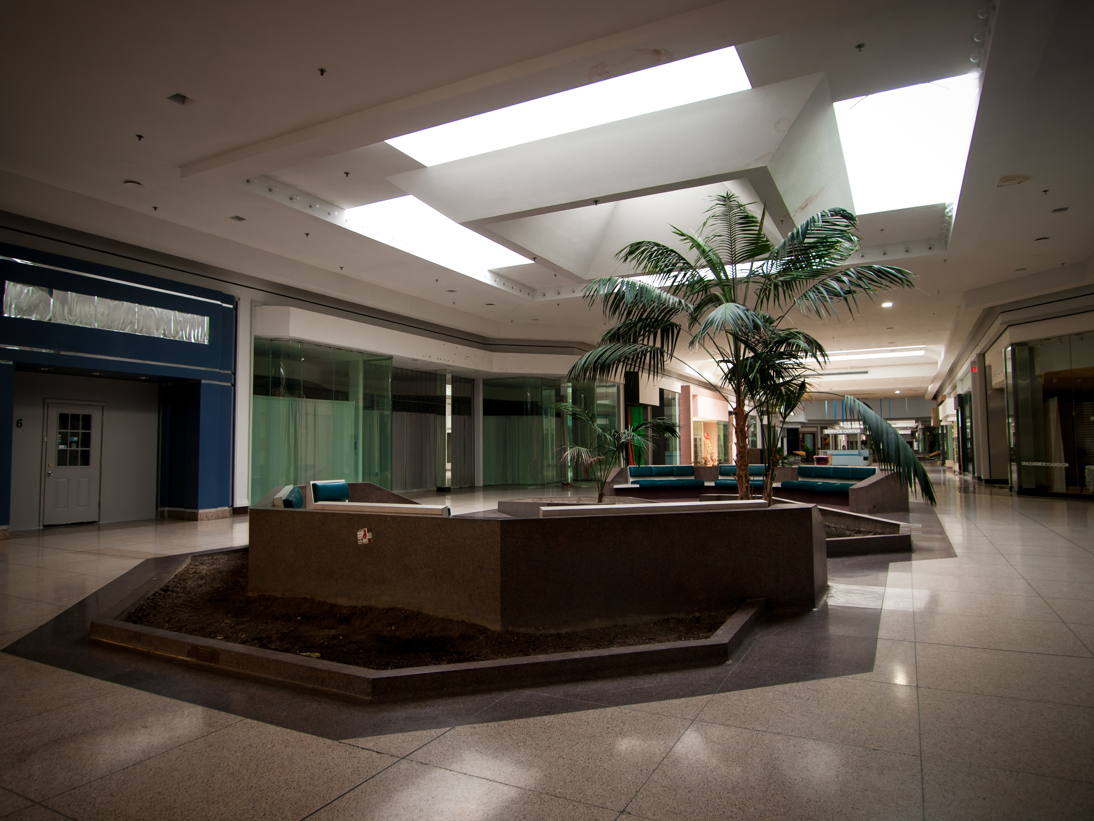 Euclid Square Mall Abandoned