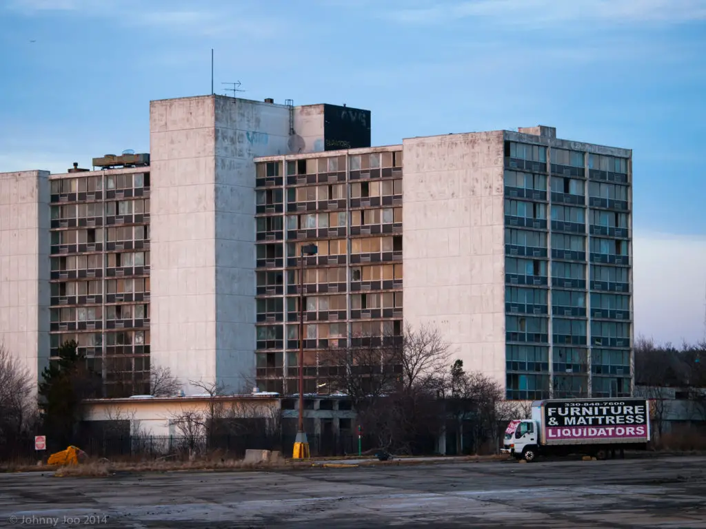 abandoned holiday inn north randall