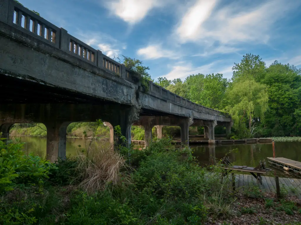 bridge to nowhere mentor ohio
