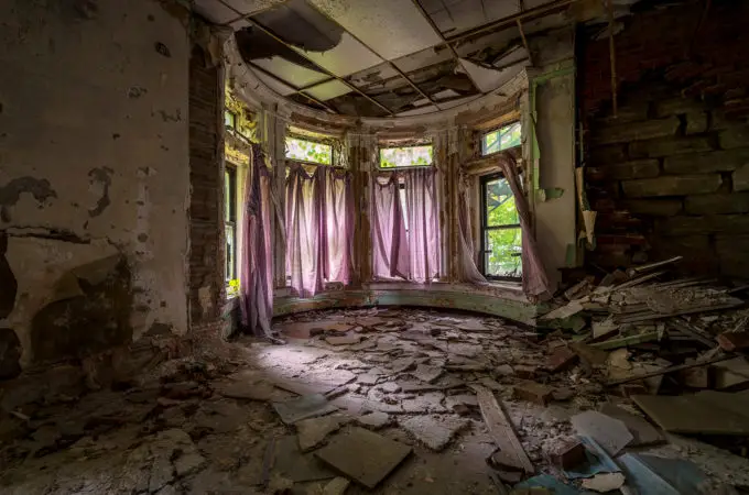 The Abandoned Victorian Mansion of a Famous Cleveland Architect
