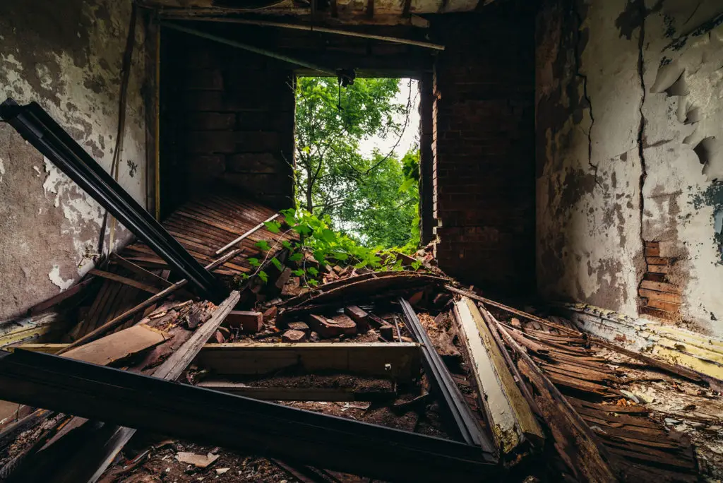 abandoned levi scofield mansion cleveland
