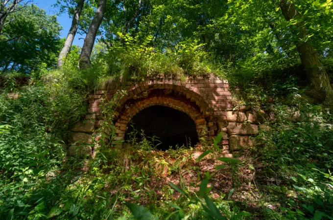 200 Crumbling Beehive Coke Ovens