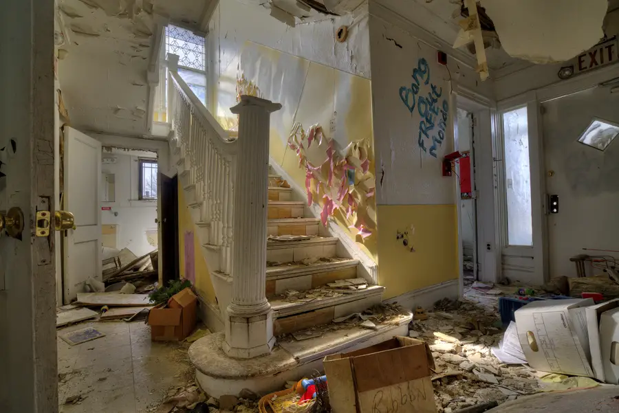 deboe house abandoned east cleveland ohio