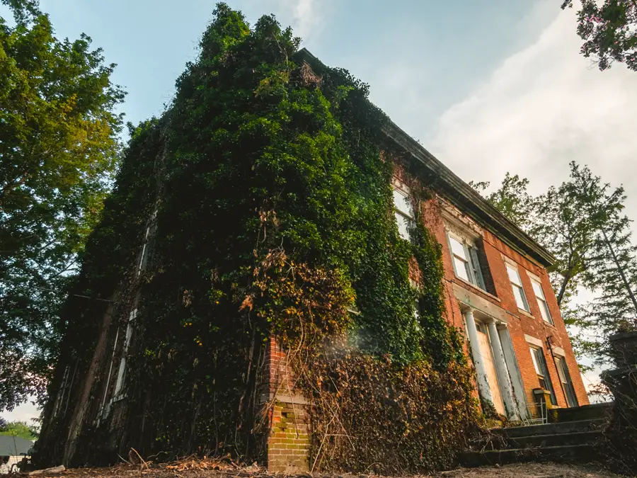 abandoned lorimer parmly mansion perry ohio