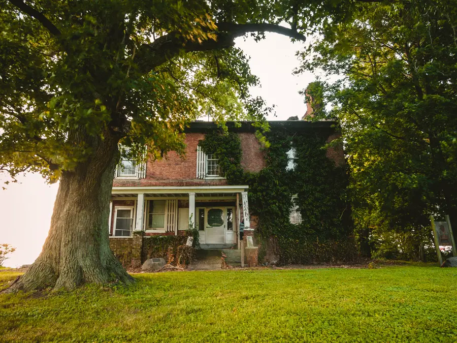 abandoned lorimer parmly mansion perry ohio