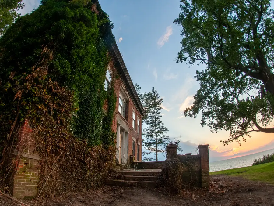 abandoned lorimer parmly mansion perry ohio