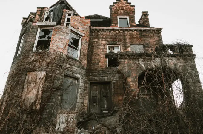 The Hitzrot House – A Once Incredible Mansion In Pennsylvania