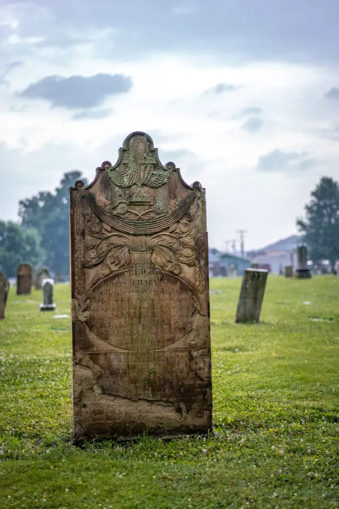 Grave in Gnadenhutten-Clay Union Cemetery