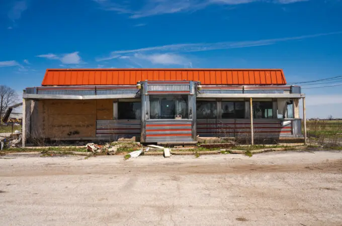 An Abandoned 1950s Diner In Indiana