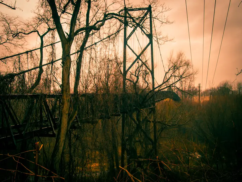 abandoned sidaway bridge in cleveland, ohio