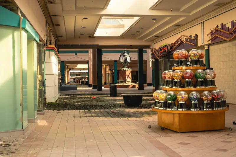 abandoned montgomery mall