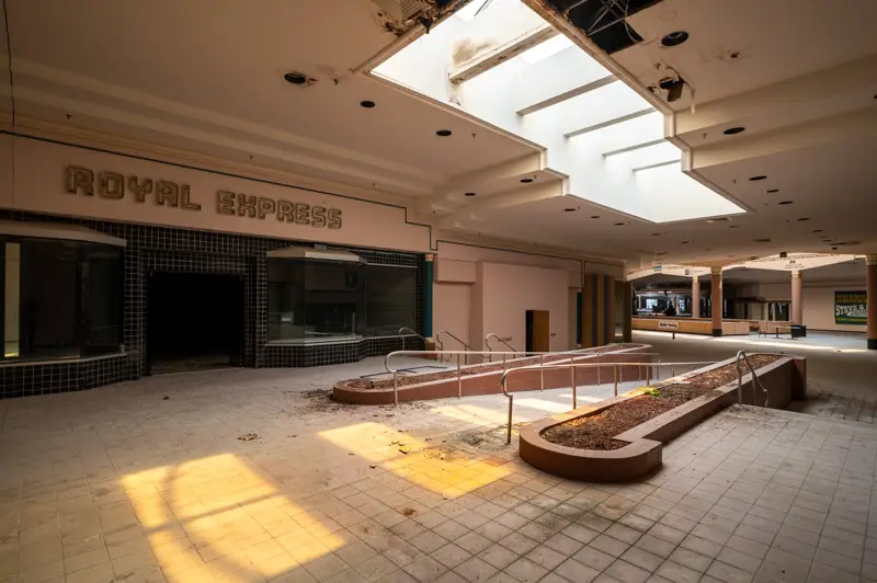 abandoned montgomery mall