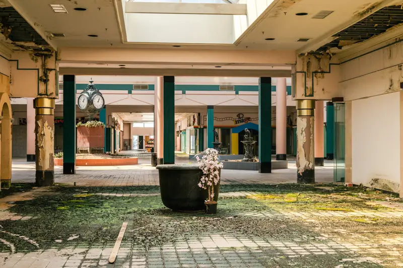 abandoned montgomery mall
