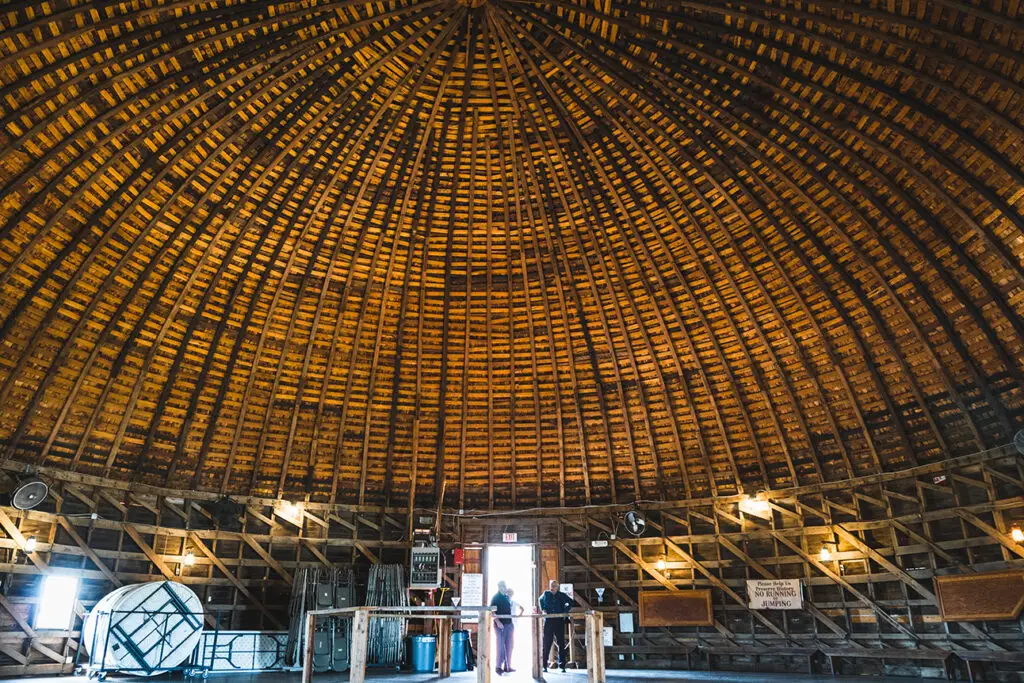 arcadia round barn