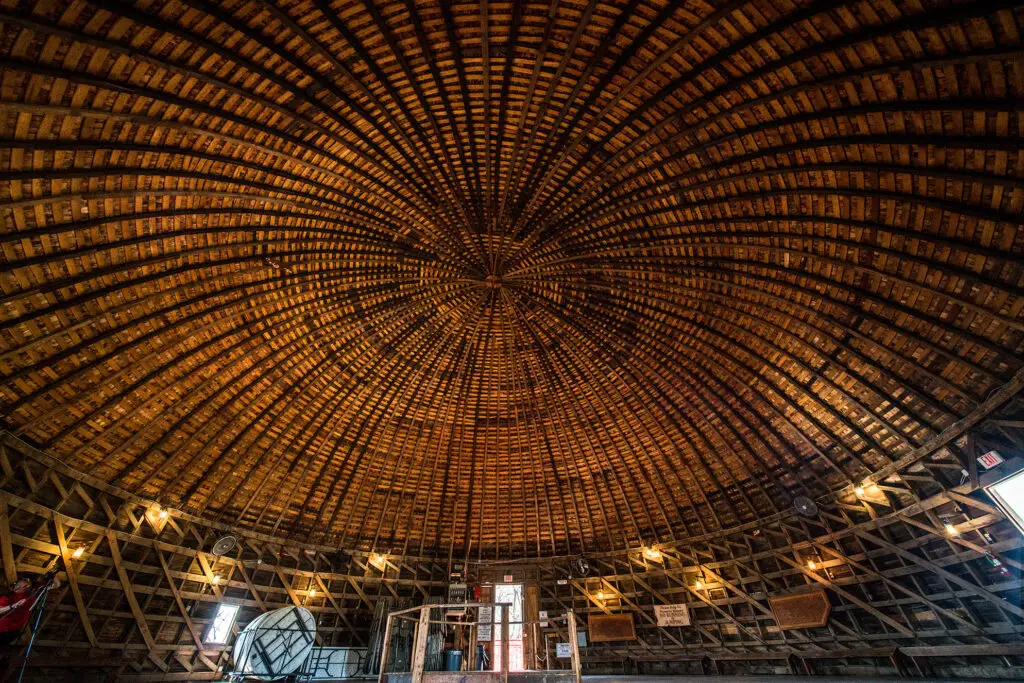 arcadia round barn