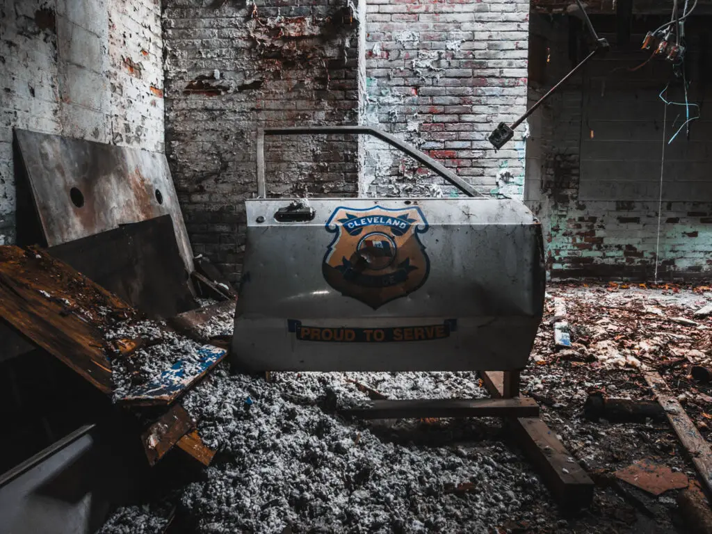 abandoned cleveland aquarium