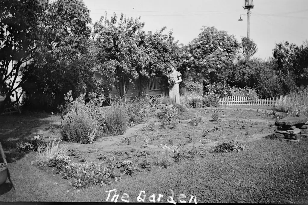 film scan from Unionville Tavern historic photos