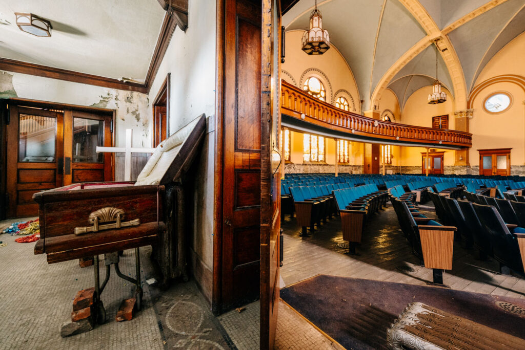 abandoned church in cleveland, ohio