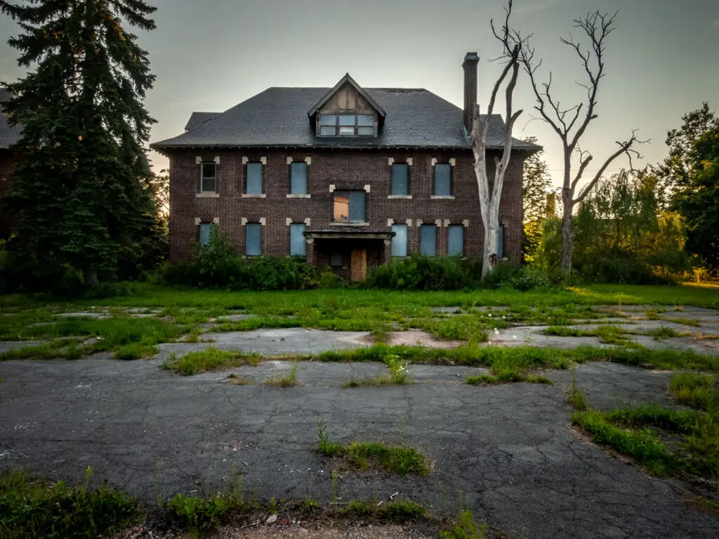 abandoned sacred heart church