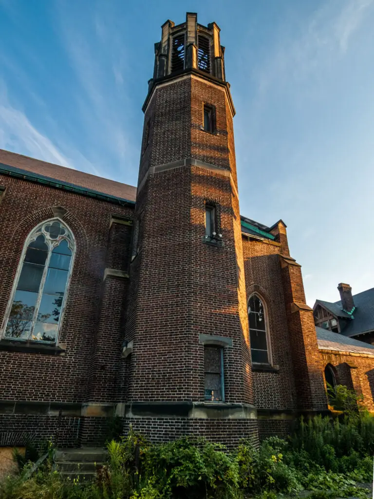 abandoned sacred heart church