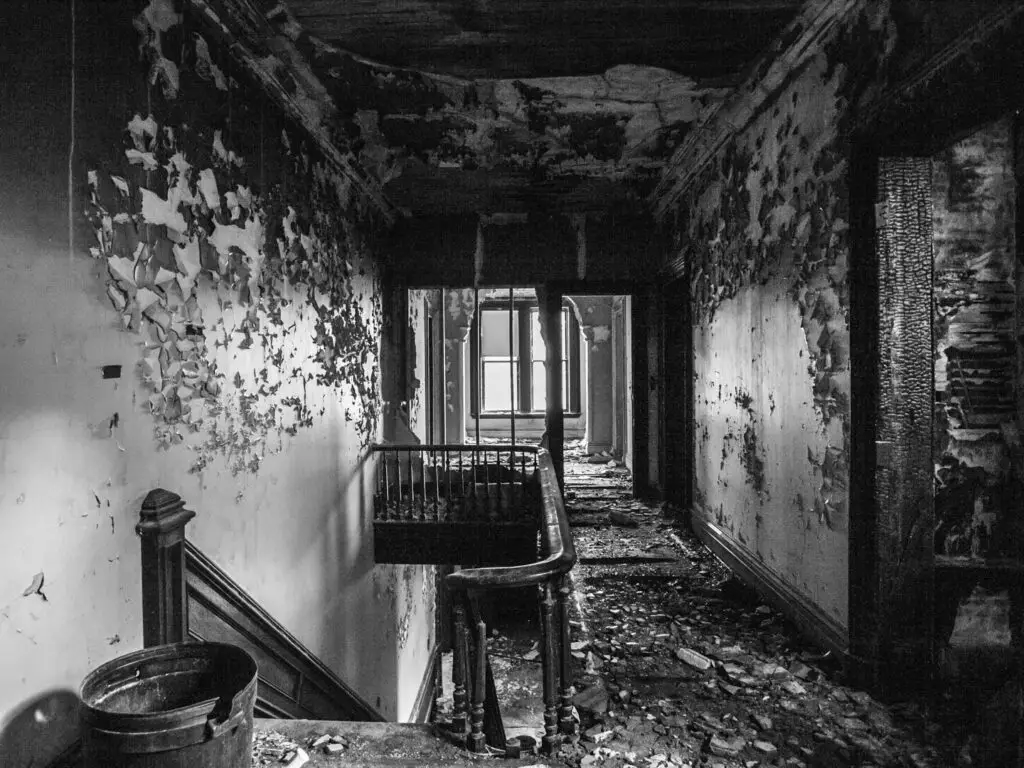 Steele Mansion abandoned in Painesville Ohio