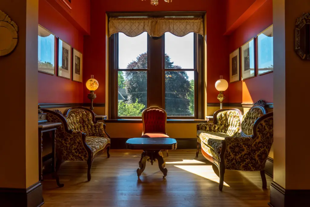 Steele Mansion restored in Painesville Ohio