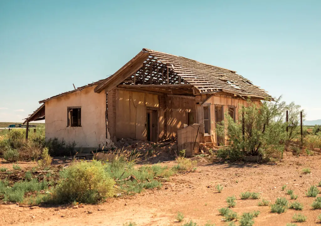 abandoned home in the ghost town of Verhalen Texas