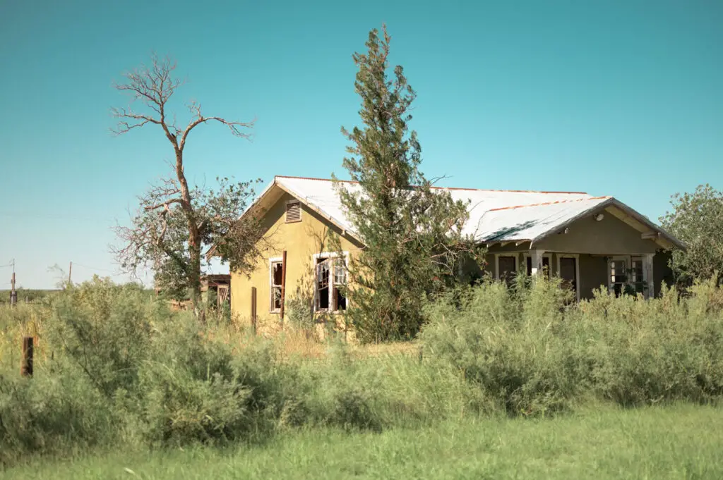 abandoned home in the ghost town of Verhalen Texas