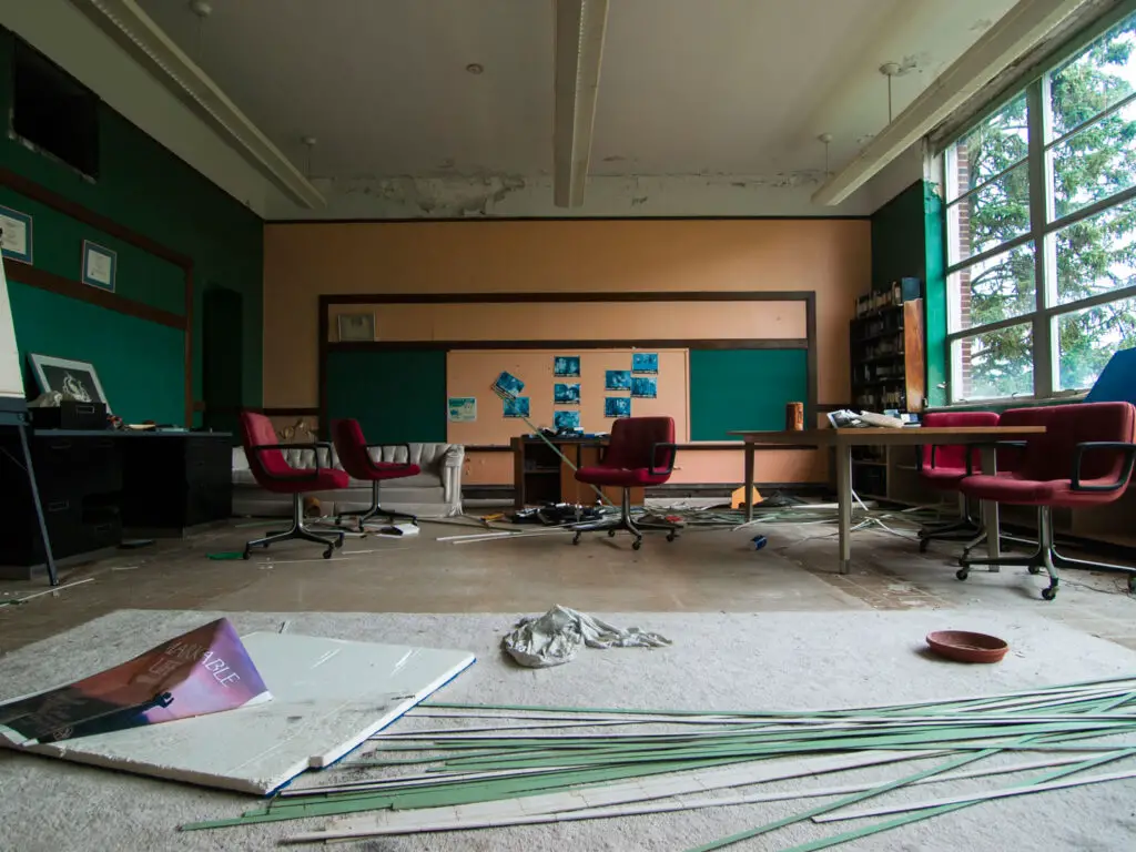 abandoned wengler school in pennsylvania